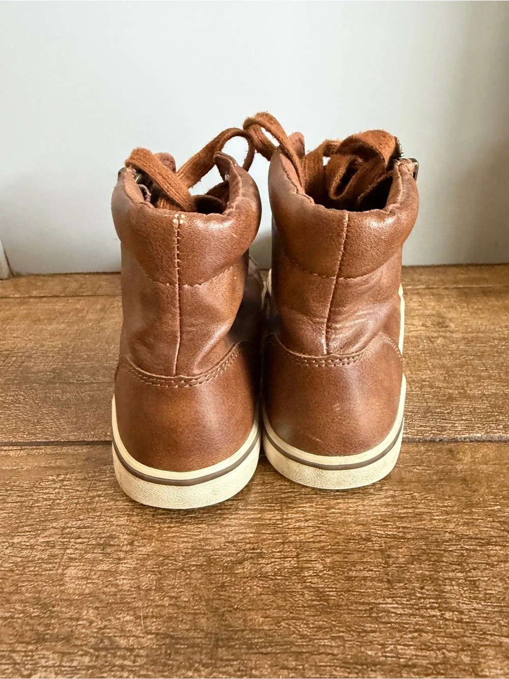 Old Navy Brown High-Top Kids Boots with Side Zip